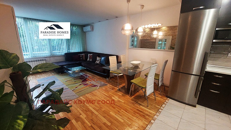 Продава  3-стаен град София , Изток , 90 кв.м | 50556250