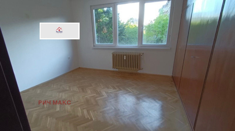 Продава 4-СТАЕН, гр. София, Медицинска академия, снимка 3 - Aпартаменти - 48211914