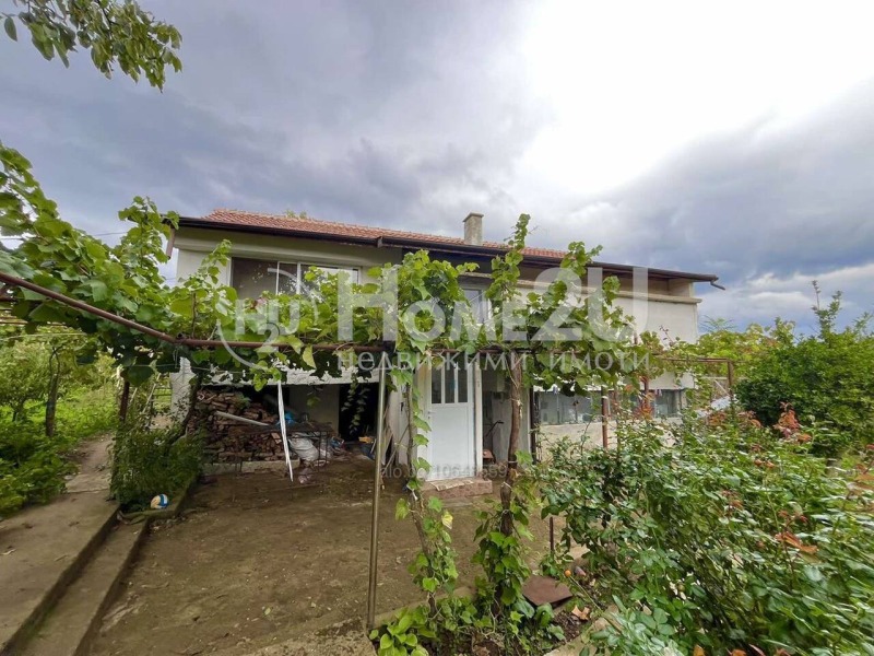 Продава КЪЩА, с. Поляна, област Ямбол, снимка 2 - Къщи - 52116907