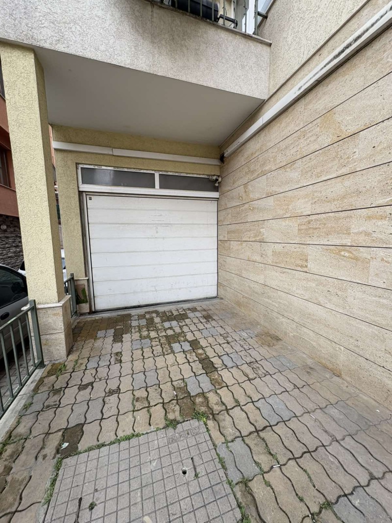 Продава ГАРАЖ, ПАРКОМЯСТО, гр. Варна, Бриз