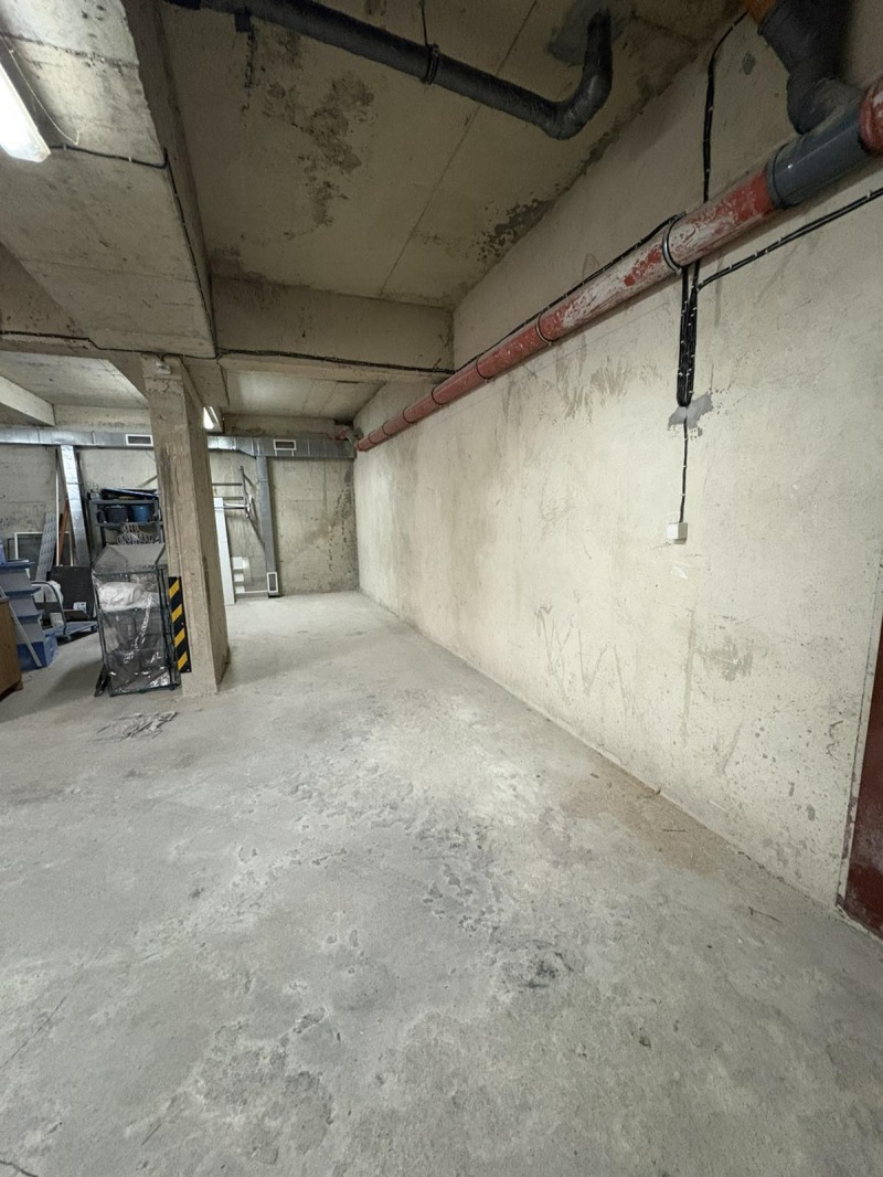 Продава ГАРАЖ, ПАРКОМЯСТО, гр. Варна, Бриз, снимка 3 - Гаражи и паркоместа - 52770956