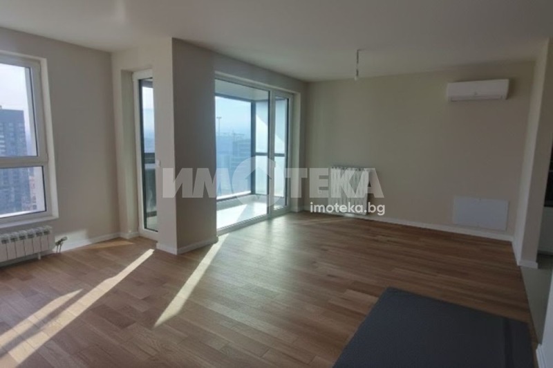 Продава 2-СТАЕН, гр. София, Хладилника