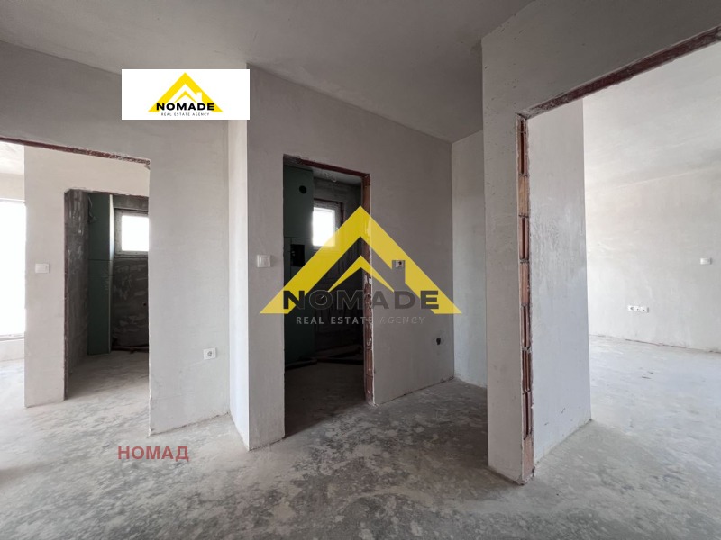 Продава  3-стаен град Пловдив , Остромила , 296 кв.м | 99317015 - изображение [8]