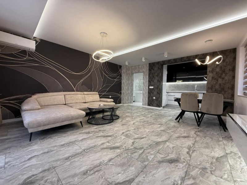 En venta  2 dormitorios Plovdiv , Ostromila , 118 metros cuadrados | 41162483 - imagen [13]