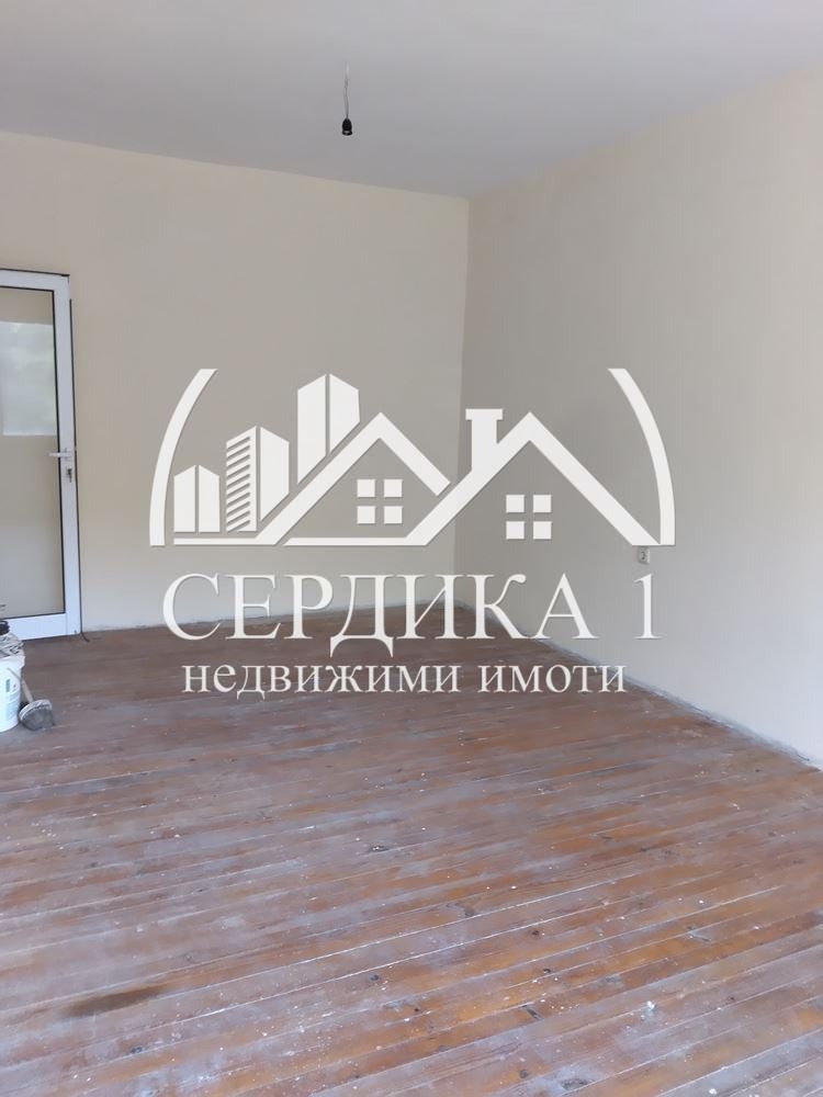 Продава МНОГОСТАЕН, гр. Благоевград, Широк център, снимка 2 - Апартаменти - 55307844