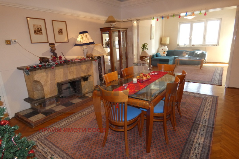Продава  4-стаен град София , Докторски паметник , 145 кв.м | 42946229