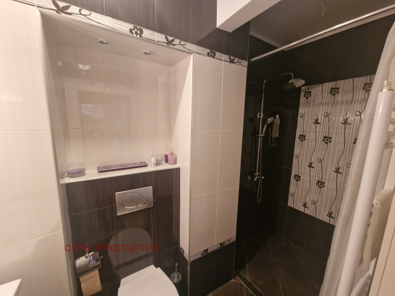 Продава МНОГОСТАЕН, гр. Благоевград, Широк център, снимка 15 - Апартаменти - 53381593