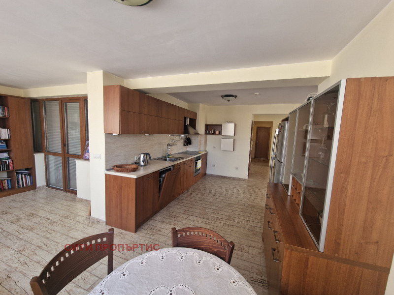 Продава МНОГОСТАЕН, гр. Благоевград, Широк център, снимка 3 - Апартаменти - 53381593