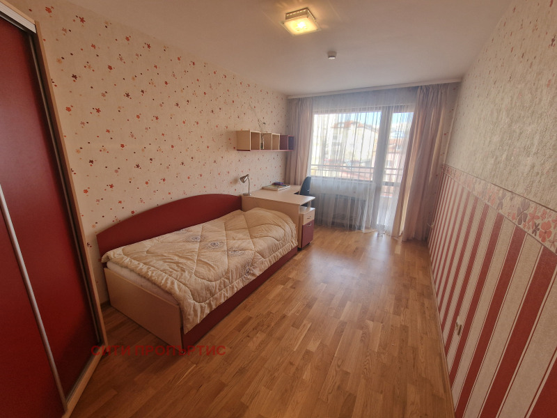 Продава МНОГОСТАЕН, гр. Благоевград, Широк център, снимка 10 - Апартаменти - 53381593