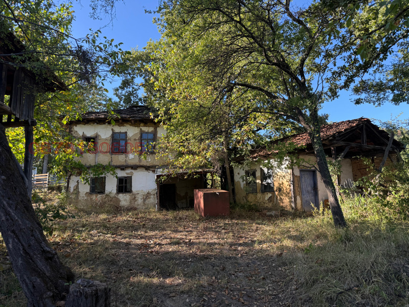 Продава КЪЩА, с. Горно трапе, област Ловеч, снимка 9 - Къщи - 52782040