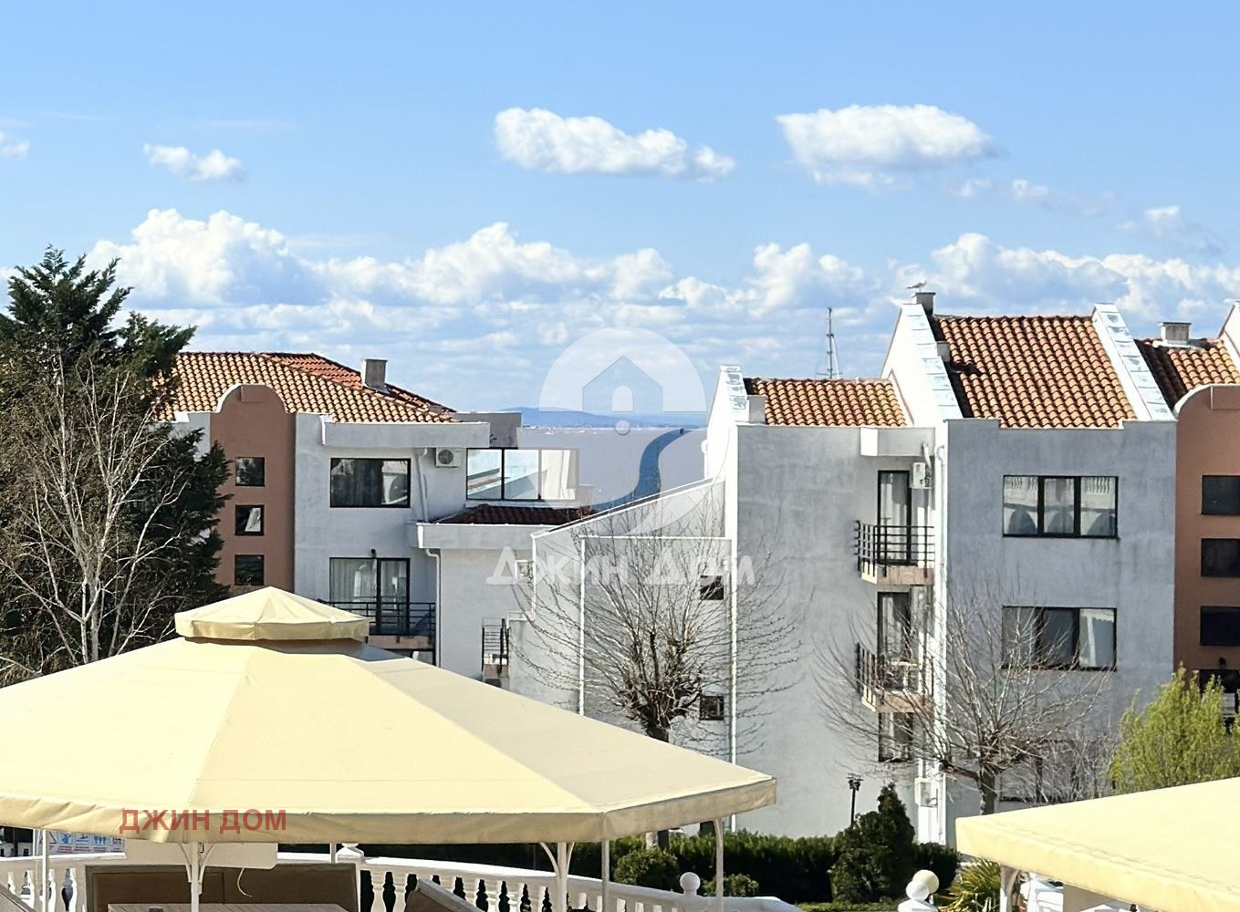 Продава 2-СТАЕН, гр. Свети Влас, област Бургас