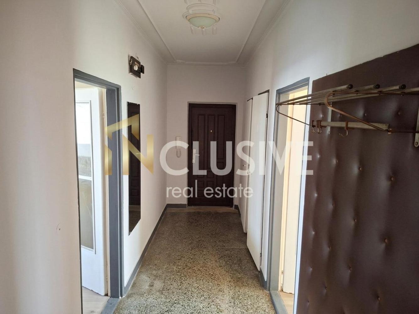 Продава 4-СТАЕН, гр. Варна, Базар Левски, снимка 13 - Апартаменти - 56028521