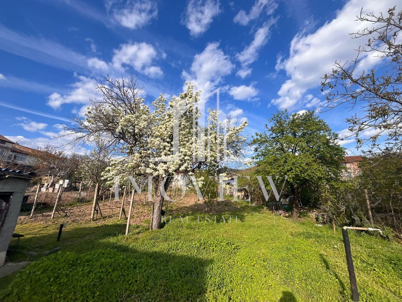 Продава КЪЩА, гр. Аксаково, област Варна, снимка 4 - Къщи - 54329282