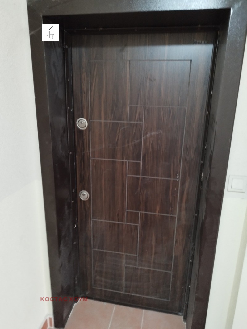 Продава  2-стаен град Варна , Погреби , 70 кв.м | 26453923 - изображение [2]