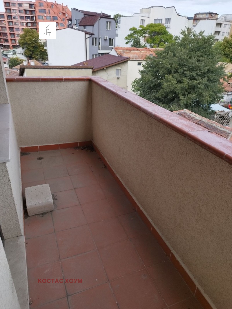 Продава  2-стаен град Варна , Погреби , 70 кв.м | 26453923 - изображение [8]