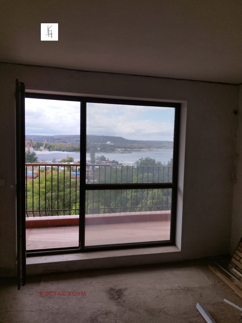 Продава  2-стаен град Варна , Погреби , 70 кв.м | 26453923 - изображение [12]