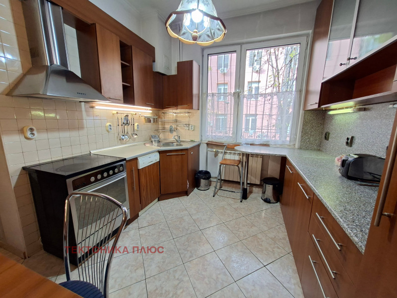 Продава 2-СТАЕН, гр. София, Център, снимка 11 - Апартаменти - 52441474