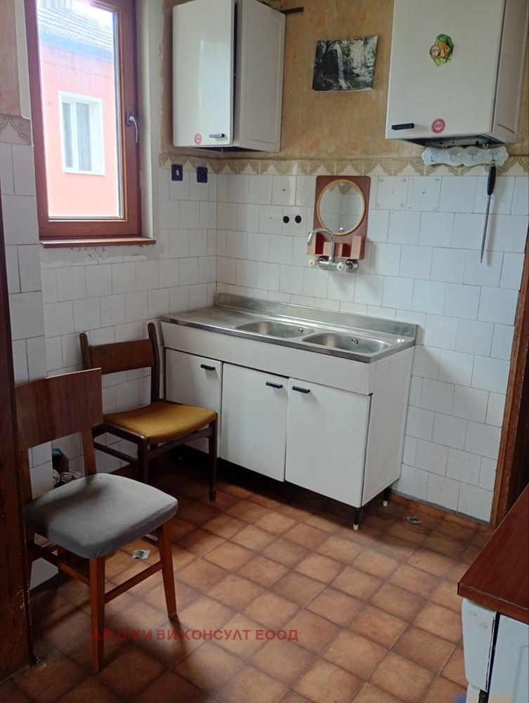 Продава КЪЩА, с. Разлив, област София област, снимка 9 - Къщи - 55221164