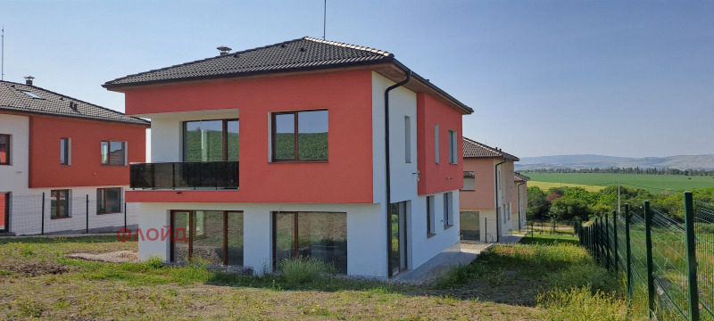 Til salg  Hus Sofia , Bankya , 235 kvm | 13797670 - billede [3]