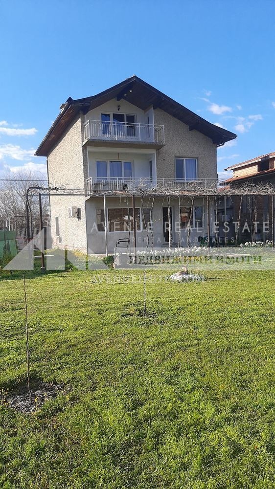 Продава КЪЩА, с. Звъничево, област Пазарджик