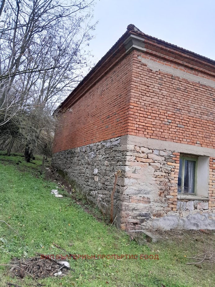 Продава КЪЩА, с. Лесово, област Ямбол, снимка 13 - Къщи - 54618215