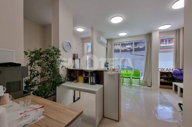 Продава МАГАЗИН, град София, Зона Б-19 • 186000 € • 39679008 — Holmes.bg