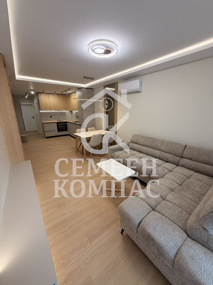 Продава 2-СТАЕН, гр. Пловдив, Кючук Париж, снимка 3 - Апартаменти - 54599750
