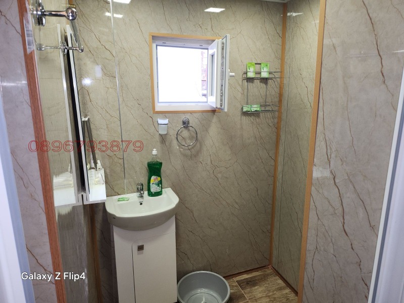 Продава ЕТАЖ ОТ КЪЩА, гр. Шумен, Център, снимка 8 - Етаж от къща - 52783523