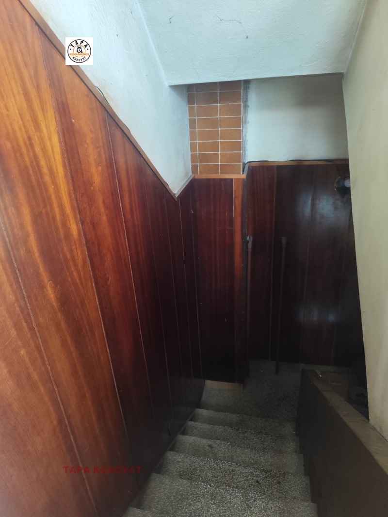 Продава ЕТАЖ ОТ КЪЩА, гр. Горна Оряховица, област Велико Търново, снимка 12 - Етаж от къща - 53442190