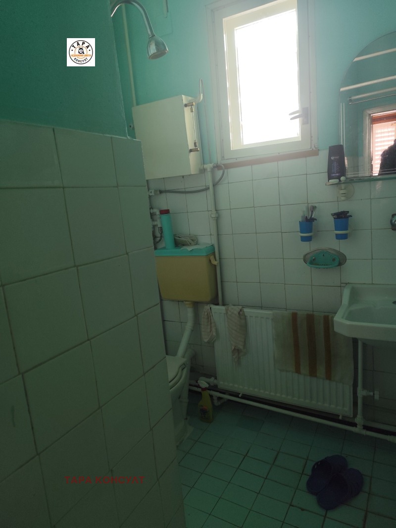 Продава ЕТАЖ ОТ КЪЩА, гр. Горна Оряховица, област Велико Търново, снимка 8 - Етаж от къща - 53442190