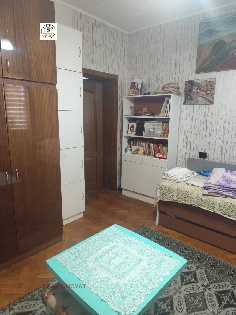 Продава ЕТАЖ ОТ КЪЩА, гр. Горна Оряховица, област Велико Търново, снимка 5 - Етаж от къща - 53442190