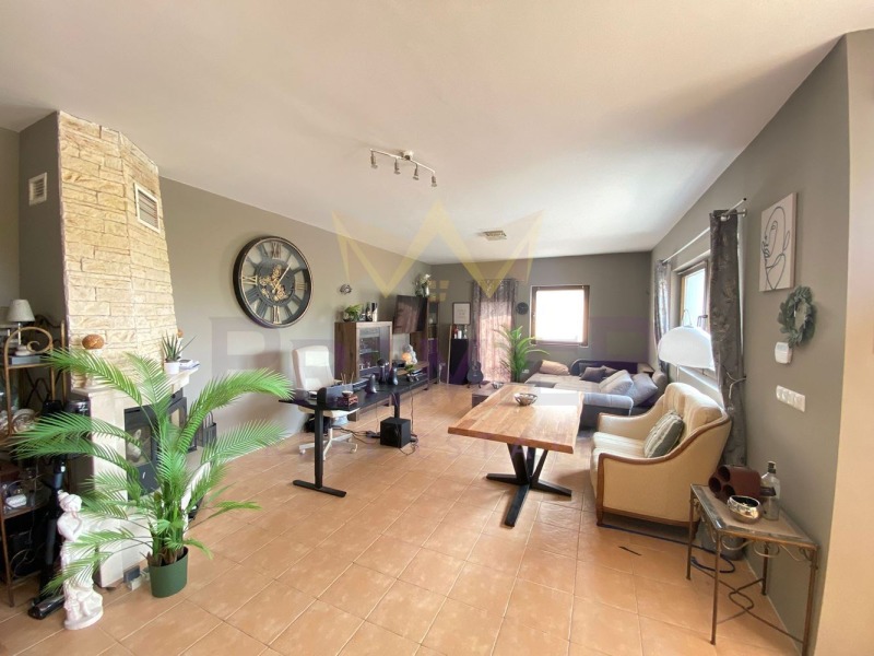 Продава  Къща град Варна , Изгрев , 120 кв.м | 37556097