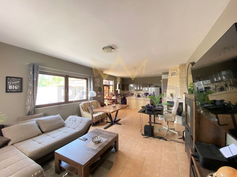 Продава  Къща град Варна , Изгрев , 120 кв.м | 37556097 - изображение [2]