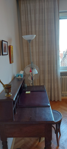 2 Schlafzimmer Zentar, Sofia 8