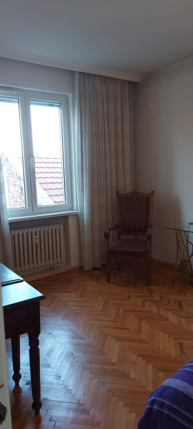 2 Schlafzimmer Zentar, Sofia 9