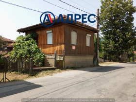 House Apriltsi, region Lovech 1