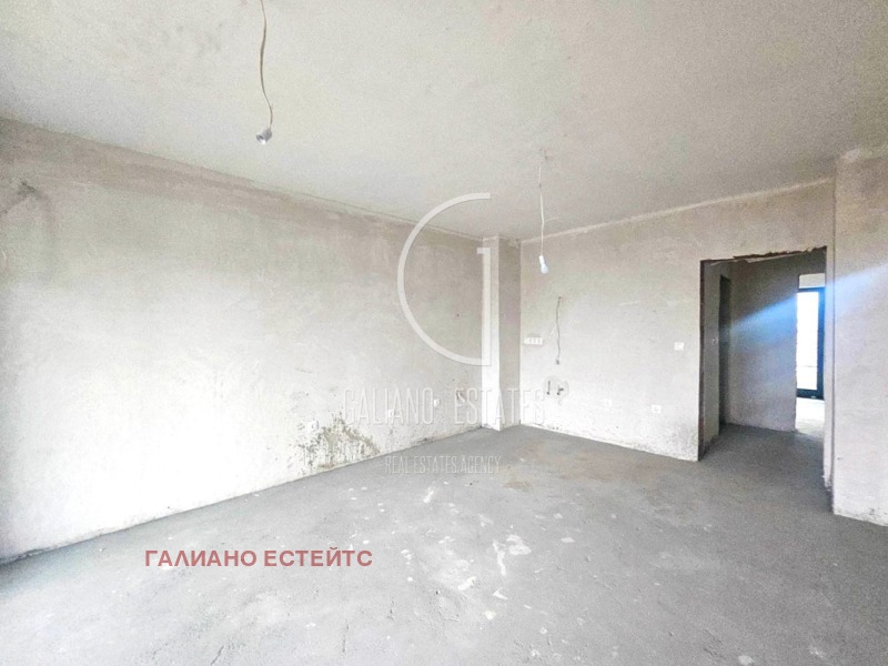 À venda  2 quartos Sofia , Poduiane , 98 m² | 65946499 - imagem [5]