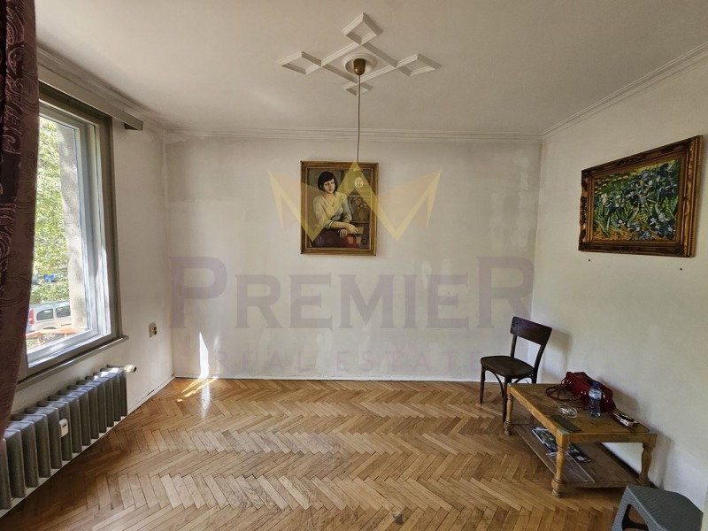 Te koop  2 slaapkamers Sofia , Meditsinska akademija , 80 m² | 54530214