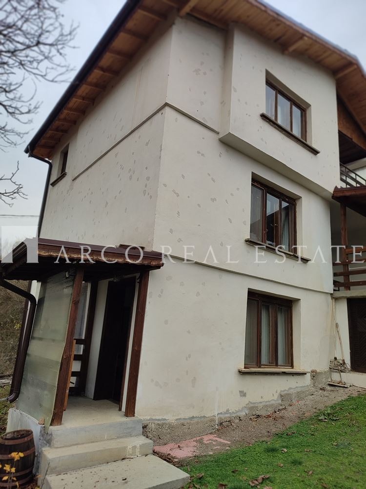 Продава КЪЩА, гр. Брезник, област Перник, снимка 3 - Къщи - 52511433