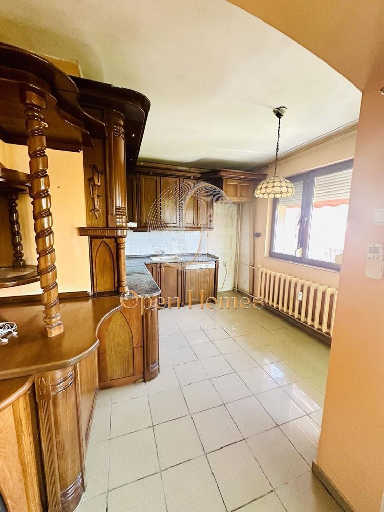 Продава ЕТАЖ ОТ КЪЩА, гр. Пловдив, Гагарин, снимка 6 - Етаж от къща - 54345091