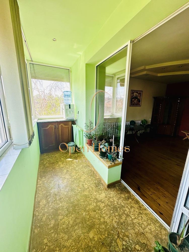 Продава ЕТАЖ ОТ КЪЩА, гр. Пловдив, Гагарин, снимка 7 - Етаж от къща - 54345091