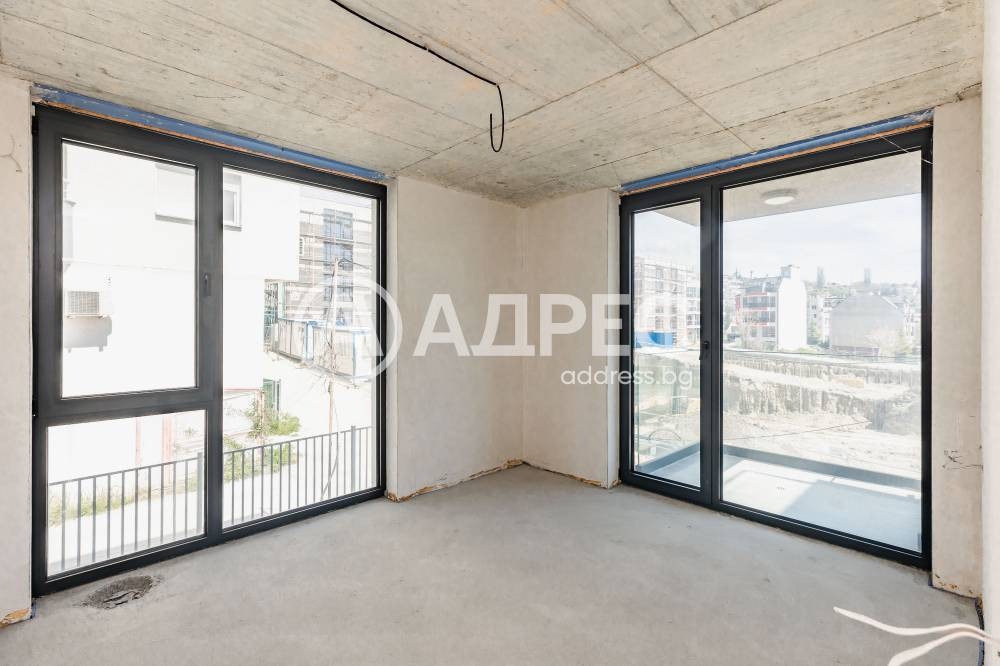 Продава 3-СТАЕН, гр. Варна, Свети Никола, снимка 2 - Апартаменти - 54423504