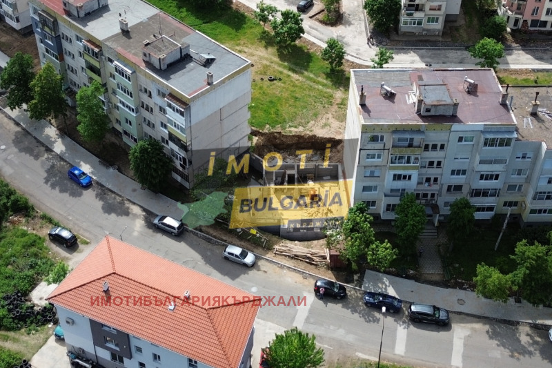 Продава  2-стаен град Кърджали , Възрожденци , 1 кв.м | 44751457 - изображение [3]