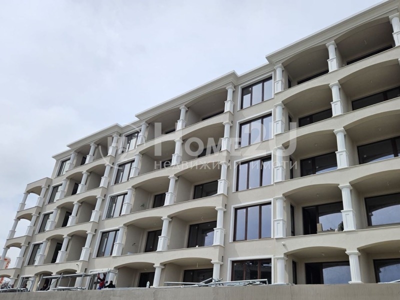 Te koop  2 slaapkamers Varna , k.k. Sv.Sv. Konstantin i Elena , 125 m² | 46809628