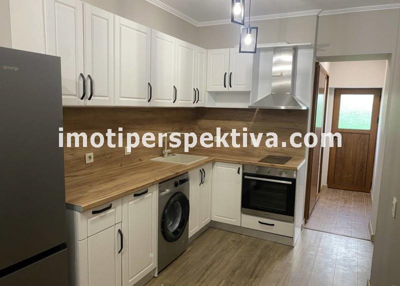 Продава ЕТАЖ ОТ КЪЩА, гр. Пловдив, Център, снимка 5 - Етаж от къща - 47299806