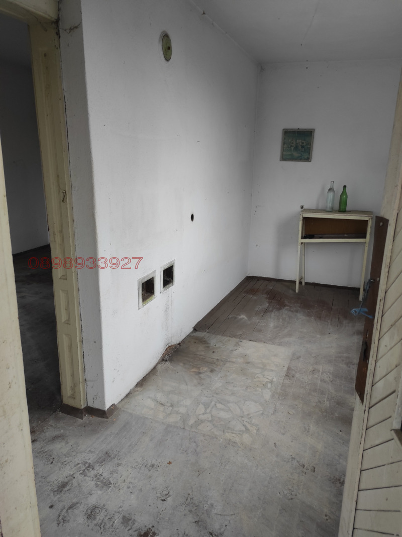 Продава ВИЛА, гр. Драгоман, област София област, снимка 4 - Вили - 52784084