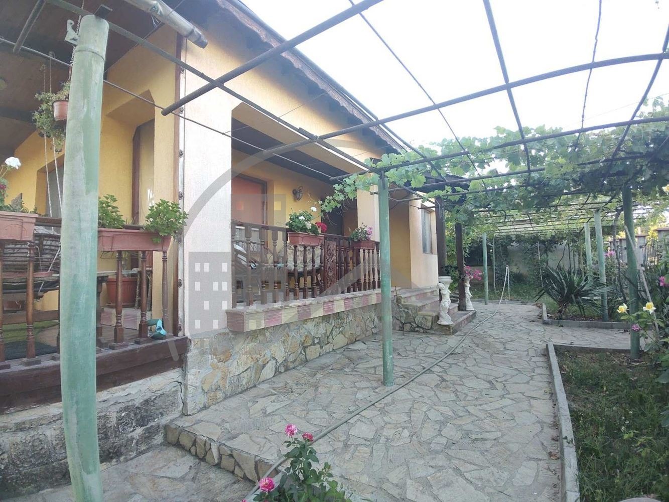 Продава КЪЩА, с. Дъбравино, област Варна, снимка 2 - Къщи - 52982639
