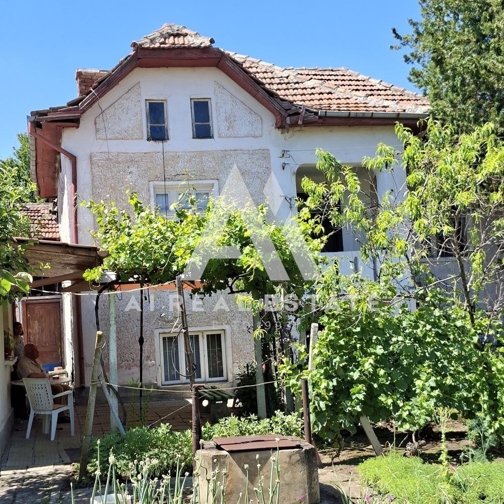 Продава КЪЩА, с. Обнова, област Плевен