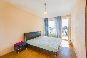 2 Schlafzimmer Lozenez, Sofia 8