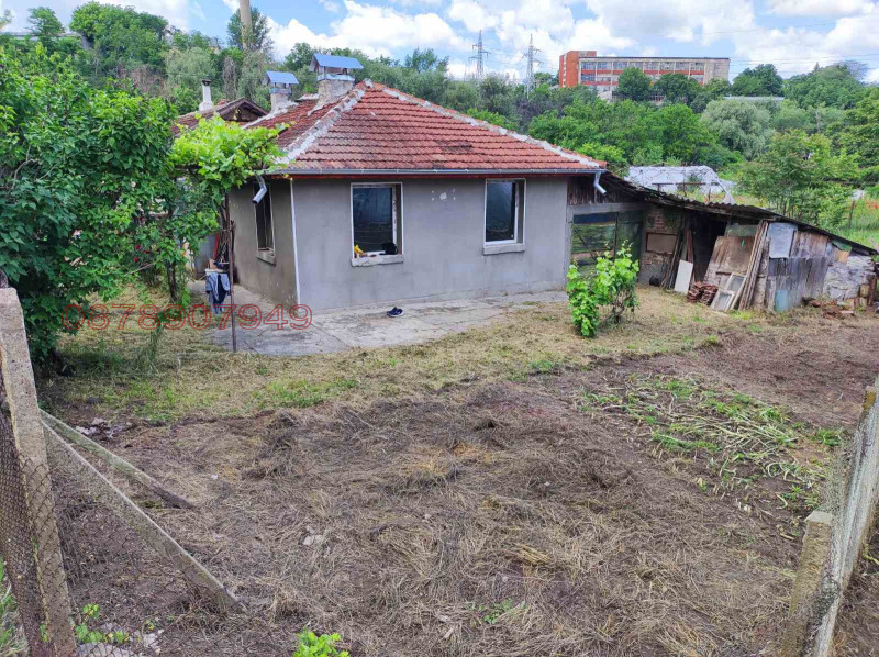 Продава КЪЩА, гр. Русе, Новата махала